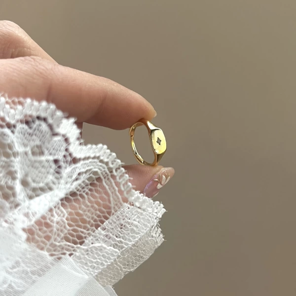 Yıldızlı Dörtgen Baby Vintage Yüzük I 14 Altın Kaplama