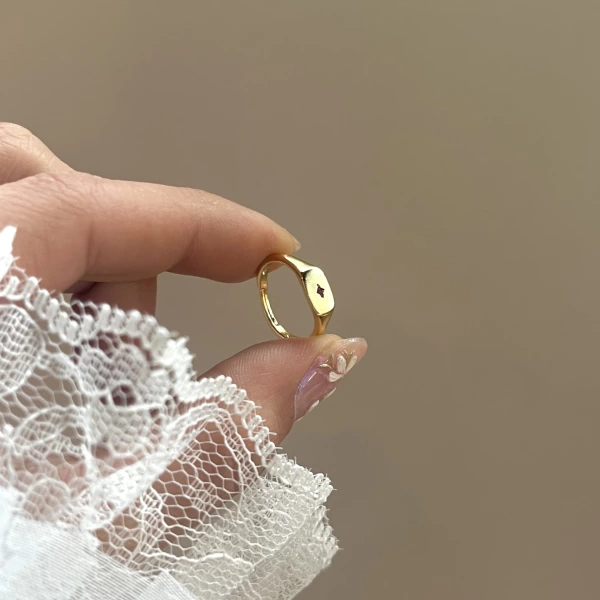 Yıldızlı Dörtgen Baby Vintage Yüzük I 14 Altın Kaplama
