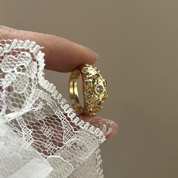 Beyaz Taşlı Vintage Yüzük I 14 Altın Kaplama