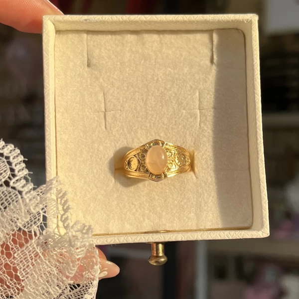 Beyaz Kuvars Taşlı Vintage Yüzük I 14 Altın Kaplama