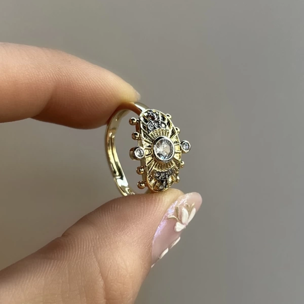 Beyaz Taşlı Göz Vintage Yüzük