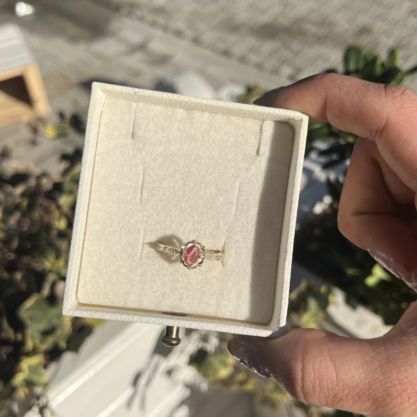 Kırmızı Taşlı Vintage Yüzük I 14 Altın Kaplama