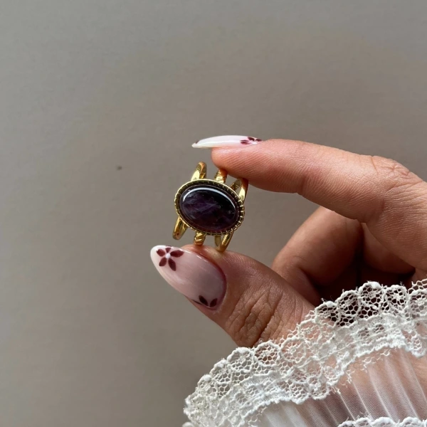 Violet Cusp Yüzük