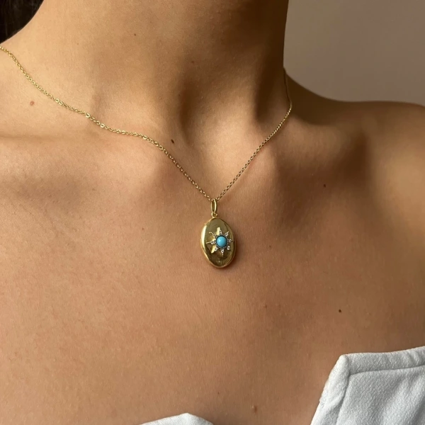 Yazılı Oval Desenli Kapaklı Gümüş Kolye