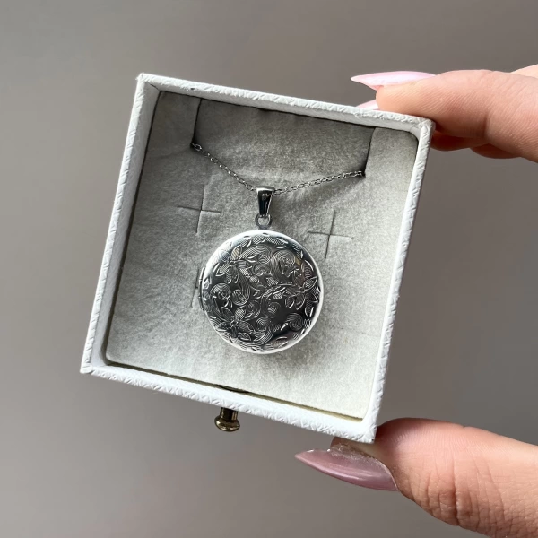Yuvarlak Desenli Çift Fotoğraflı Kolye I Çelik