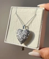 Yazılı ve Fotoğraflı Kapaklı Kafes Kalp Kolye (1,9 cm)