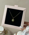 Sunlit Emerald Kolye