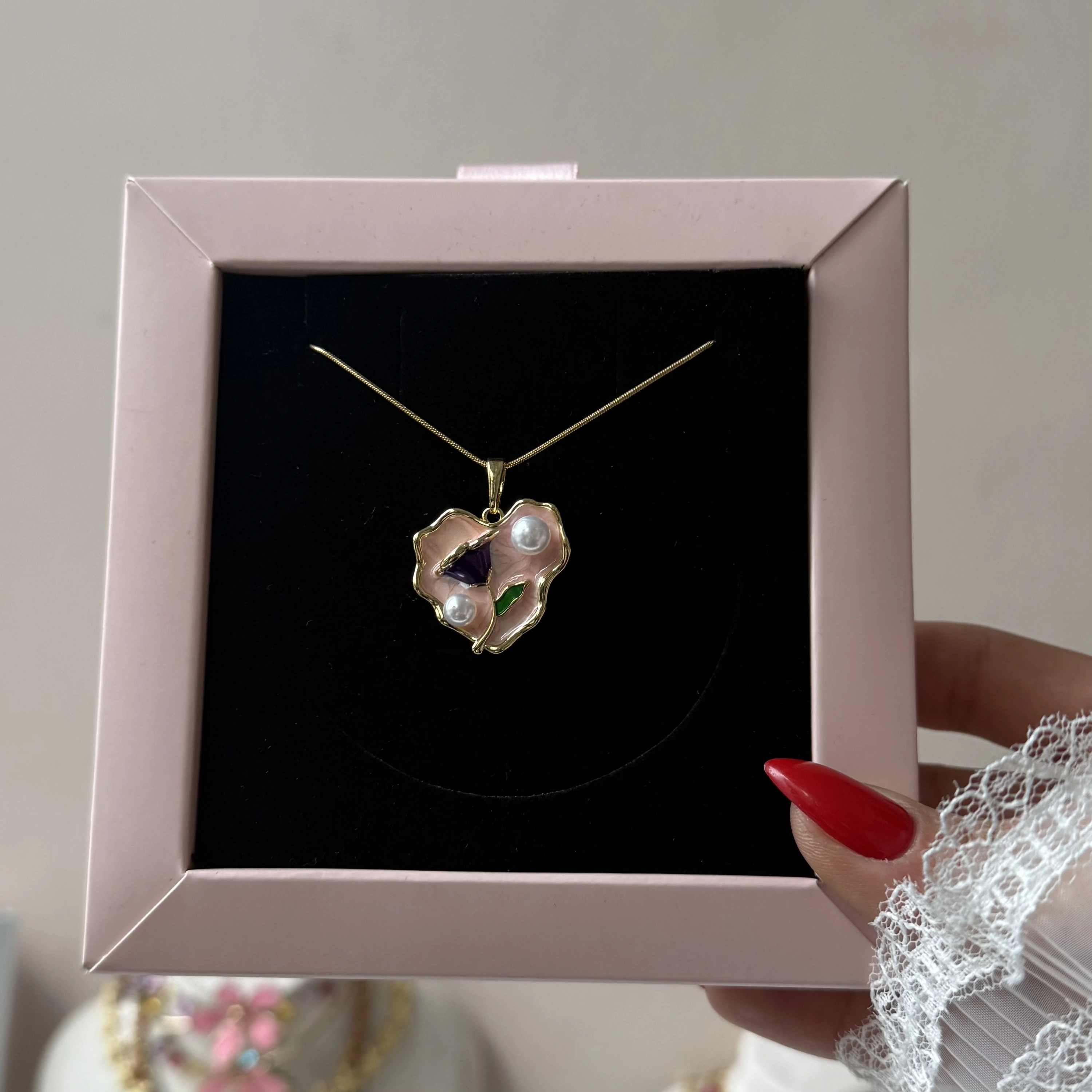 Flower Heart Kolye