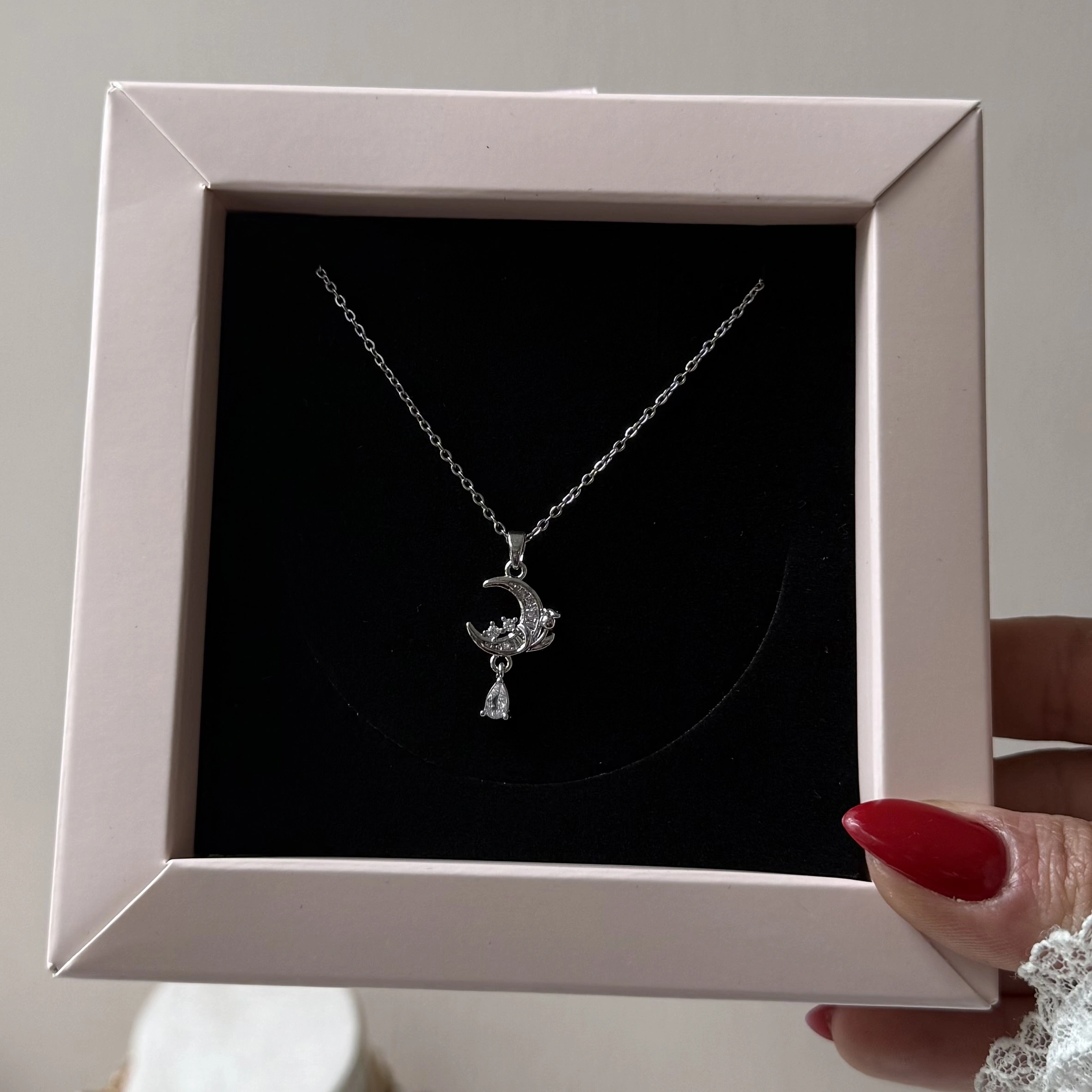Moon ve Rose Taşlı Kolye