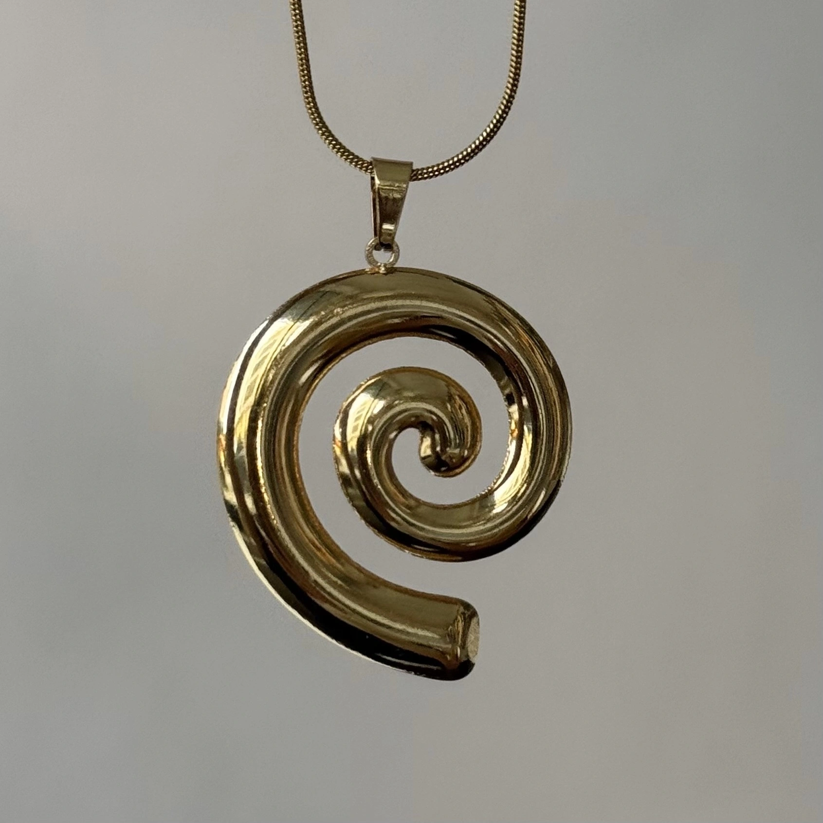 Spiral Kolye
