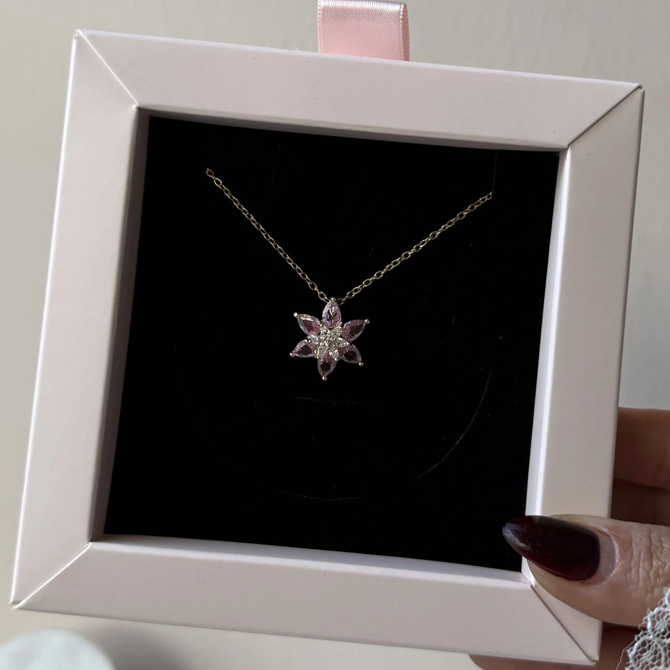 Crystal Flower Kolye