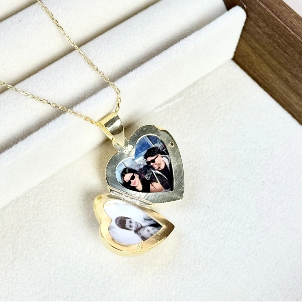 Desenli Kapaklı Fotoğraflı Kalp Kolye ( 1.8 cm )
