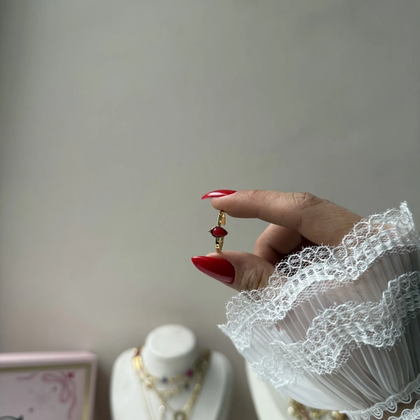 Scarlet Muse Yüzük