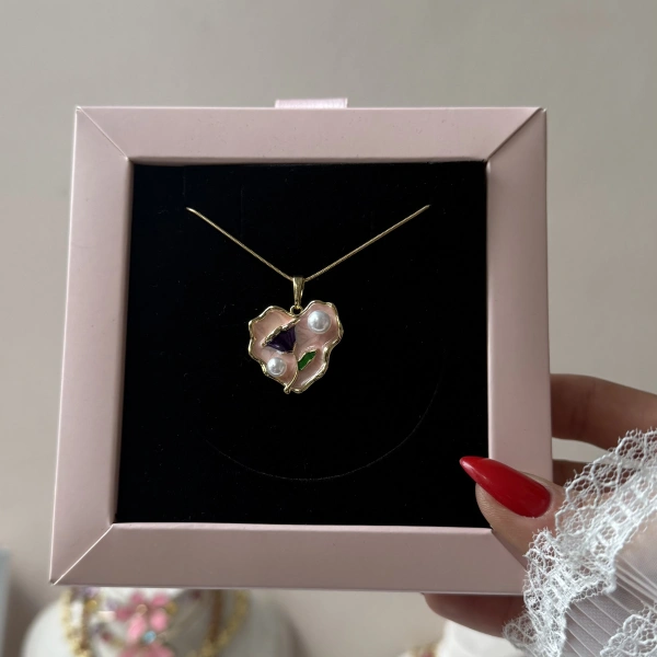 Flower Heart Kolye
