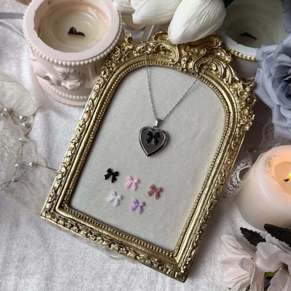 Fiyonk Charmlı Fotoğraflı Kolye ( 1,7 cm )