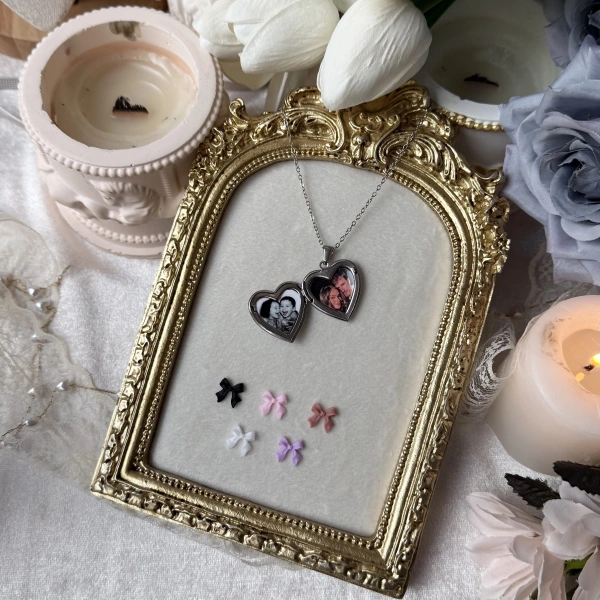 Fiyonk Charmlı Fotoğraflı Kolye ( 1,7 cm )