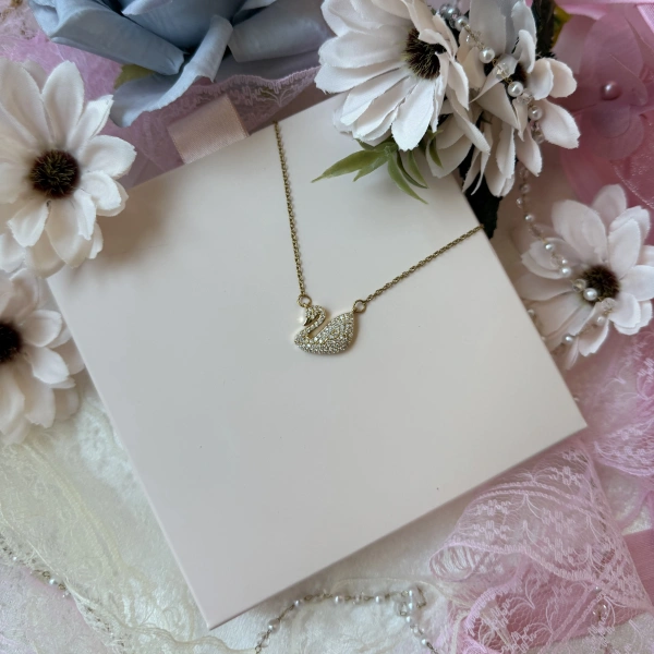 Swanora Gold Kolye