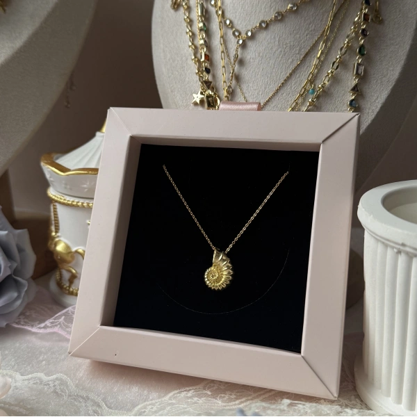 Spiral Shell Kolye