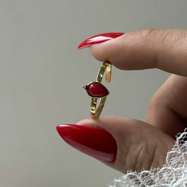 Scarlet Muse Yüzük