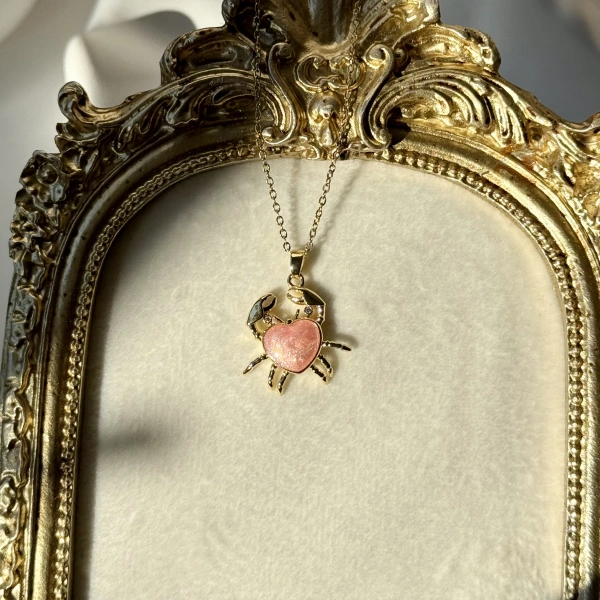 Pink Crab Kolye