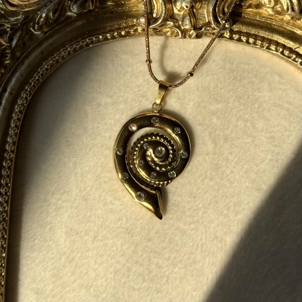 Mystic Spiral Kolye