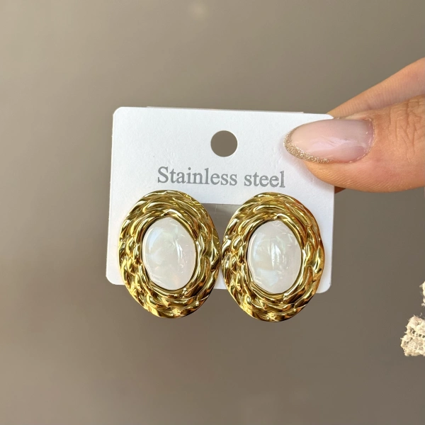 Vintage İnci Oval Küpe