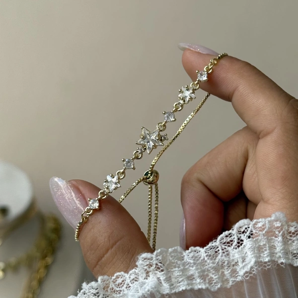 Taşlı Yıldız Asansörlü Bileklik