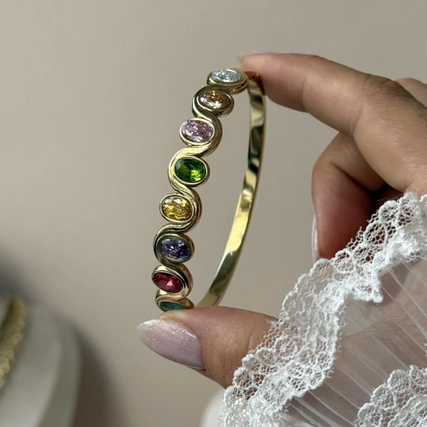 Renkli Oval Taşlı Kelepçe