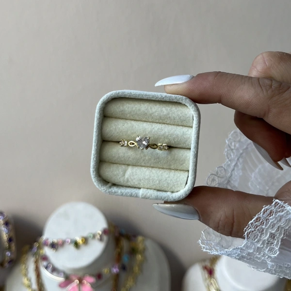 Banded Heart Yüzük