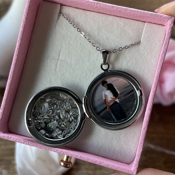 Yuvarlak Desenli Fotoğraflı Kolye( 2 cm)