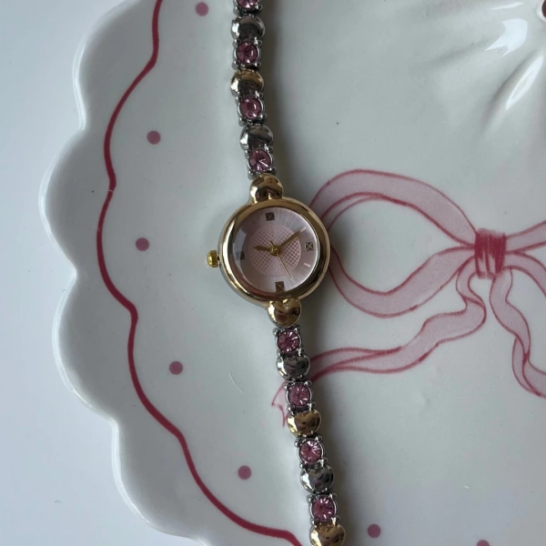 Pembe Parıltı Vintage Saat