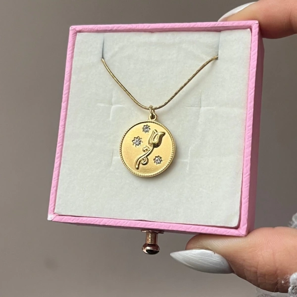 Tulip Medallion Kolye