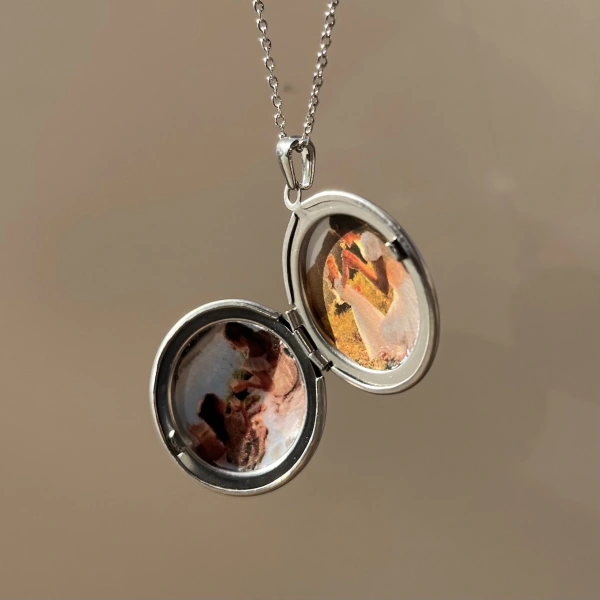 Yuvarlak Desenli Çift Fotoğraflı Kolye(2 cm)