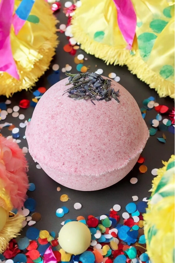 20 Adet Renkli Nem Topu – Manikür, Pedikür ve Banyo İçin (45 gr)