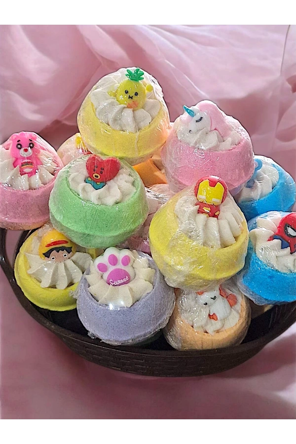 30 Adet Oyuncaklı Banyo ve Pedikür Topu – 125 gr Doğal Nem Bombası