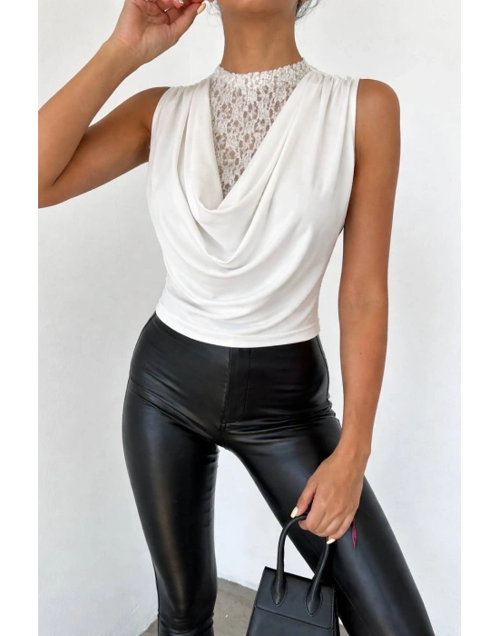 Dantel Detay Dökümlü Bluz - Beyaz