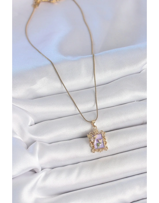 MuI MuI 316L Çelik Gold Renk Zincir Mor Mineli Çiçek İşlemeli Zirkon Taşlı Kelebek Detay Portre Model Kadın Kolye