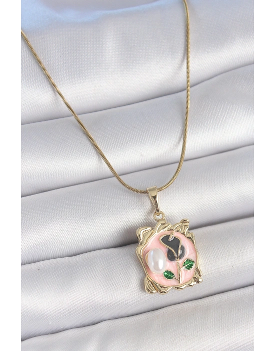 MuI MuI 316L Çelik Gold Renk Zincir Pembe Mineli Çiçek İşlemli İnci Detay Portre Model Kadın Kolye