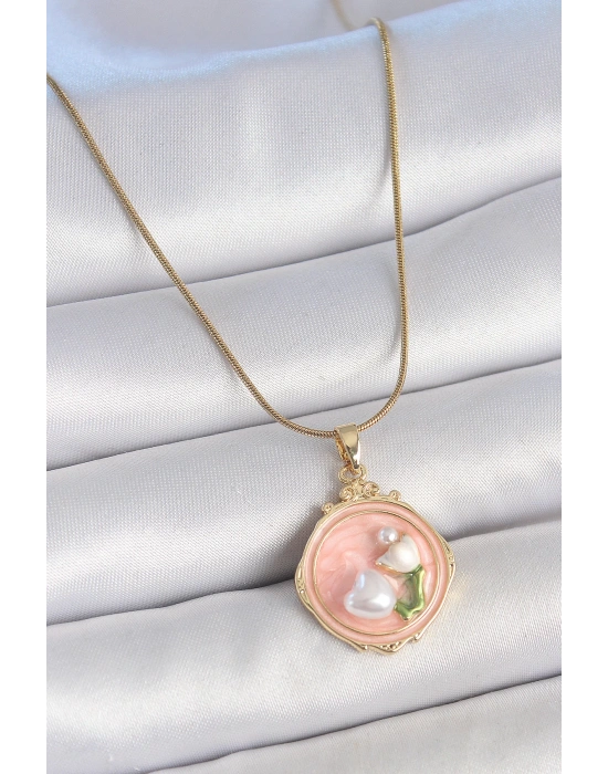 MuI MuI 316L Çelik Gold Renk Zincir Pembe Mineli İncili Çiçek İşlemeli Portre Model Kadın Kolye