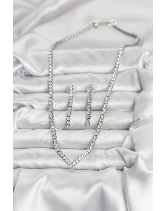 MuI MuI Silberfarbenes Zirkonia-Stein-Halsketten- und Ohrring-Set für Damen