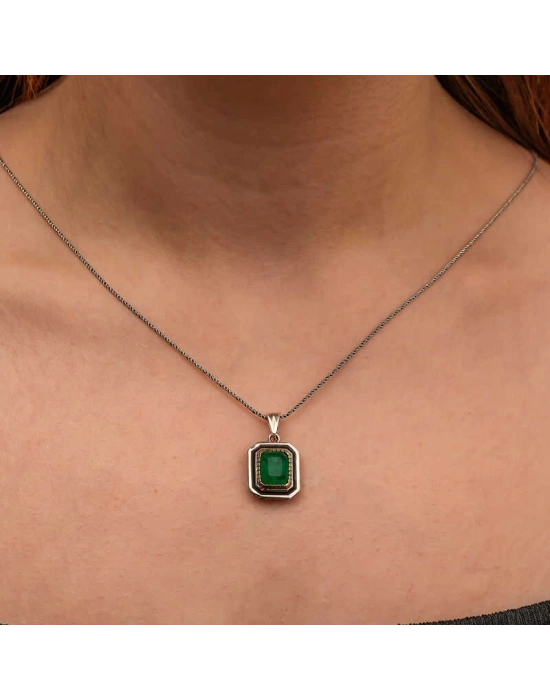 MuI MuI Gümüş Yeşil Taşlı Otantik Kadın Kolye