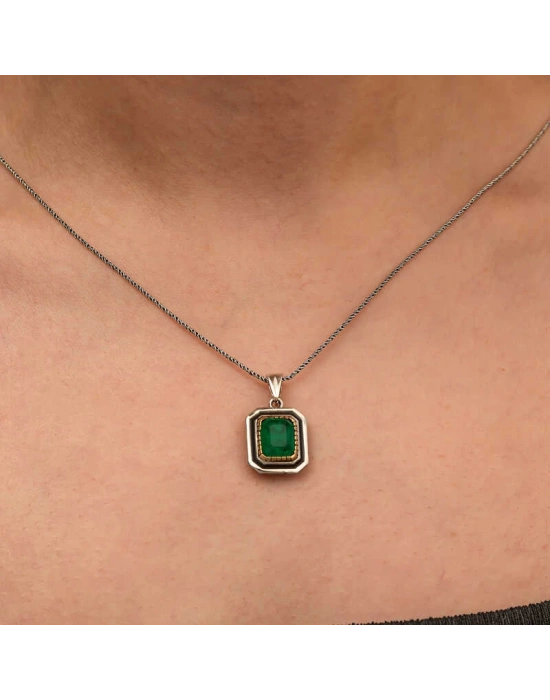 MuI MuI Gümüş Yeşil Taşlı Otantik Kadın Kolye