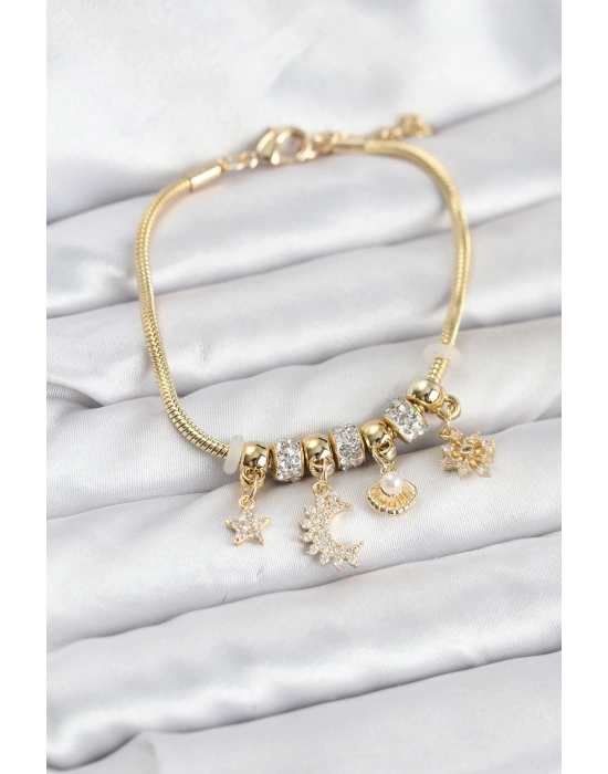 MuI MuI Pirinç Gold Renk Ay Charm Model Charmlı Kadın Bileklik