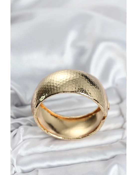 MuI MuI Pirinç Gold Renk Bombeli Vintage Kadın Bileklik