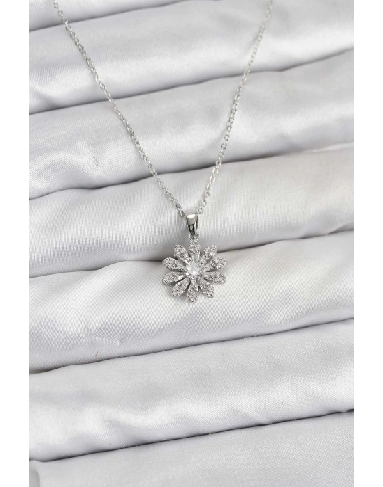 MuI MuI Pirinç Gümüş Renk Çiçek Model Kadın Kolye