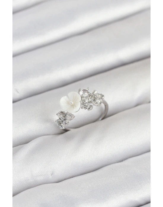 MuI MuI Pirinç Gümüş Renk Çiçek Model Zirkon Taşlı Kadın Yüzük