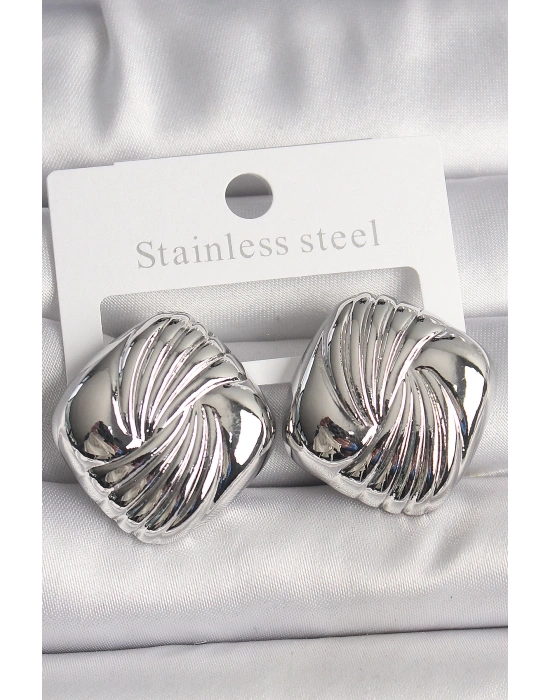 MuI MuI Pirinç Gümüş Renk İşlemeli Kare Model Kadın Küpe