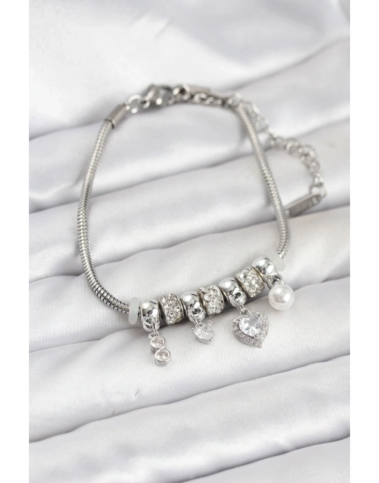 MuI MuI Pirinç Gümüş Renk Kalp Charmlı Kadın Bileklik