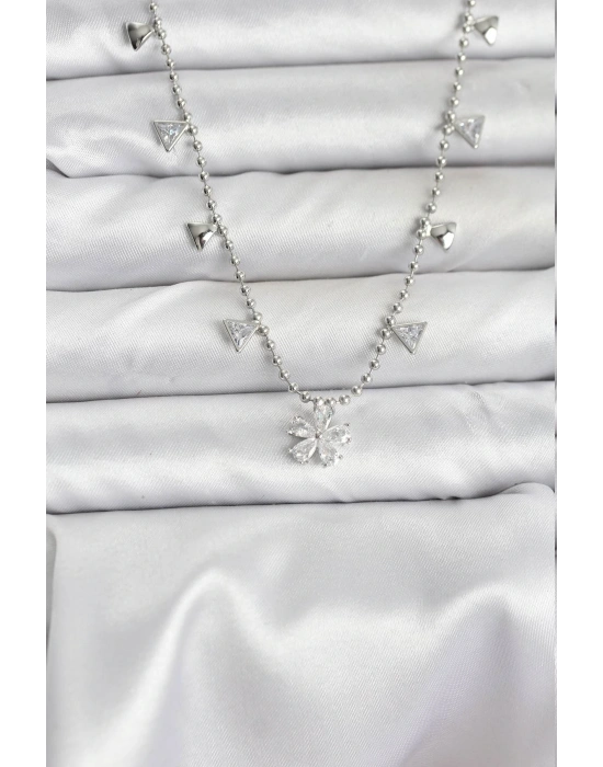 MuI MuI Pirinç Gümüş Renk Zirkon Taşlı Çiçek Model Kadın Kolye