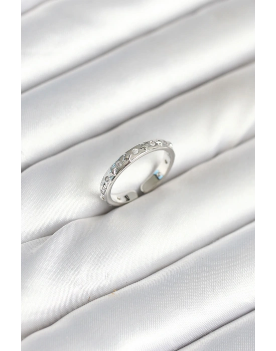 MuI MuI Pirinç Gümüş Renk Zirkon Taşlı Kadın Yüzük